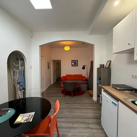 Apart Apartment