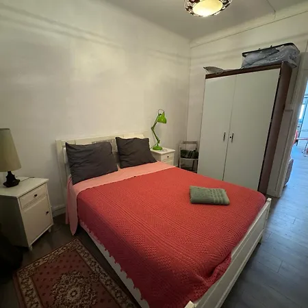 Apartment Apart *