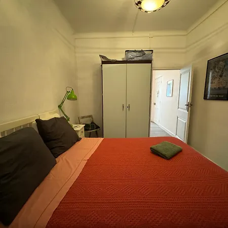 Apart Apartment